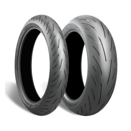 BRIDGESTONE Zadní pneumatika 140/70HR17 S22