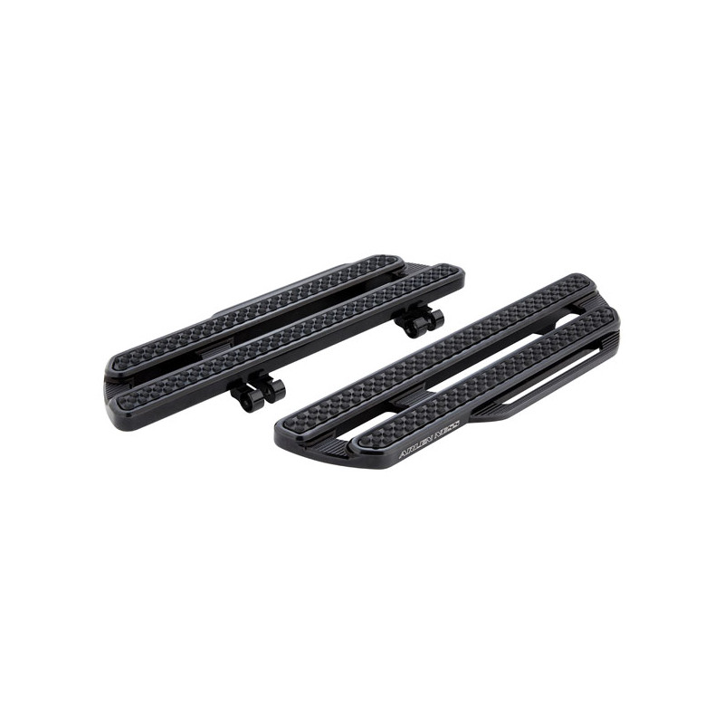 Arlen Ness, Method rider floorboards. All black 18-24 FL Softail with rider floorboards