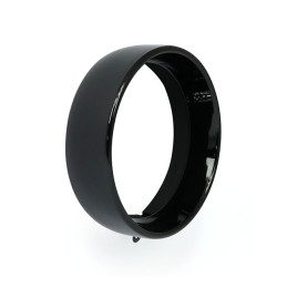 Recessed trim ring. 5-3/4" headlamp. Gloss black 97-03 FLSTS 05-07 FLSTSC 16-17 FXSE 07-10 FXSTC 00-07 FXSTD 93-06 FXSTS 95-97 F