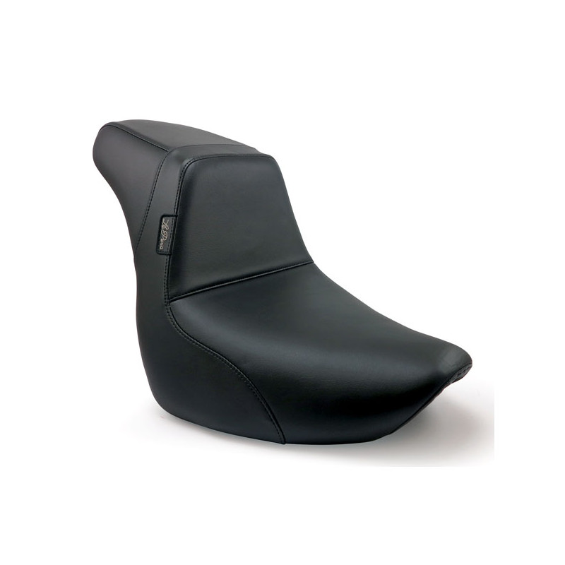 Le Pera, KickFlip solo seat. Smooth Softail Breakout: 18-20(NU)FXBR 107 18-22(NU)FXBRS 114 2023 FXBR 117