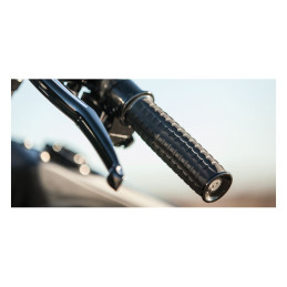 Chwyty RSD BILLET TRACTION 74-22 H-D z pojedynczą lub podwójną linką przepustniczą (z wyłączeniem modelu Street) (tylko dla mode