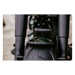 Błyskawiczny błotnik przedni Cult-Werk Custom V1. Połysk czarny Softail Fatboy: 18-20 (tylko dla modelu i rocznika) FLFB 107 18-