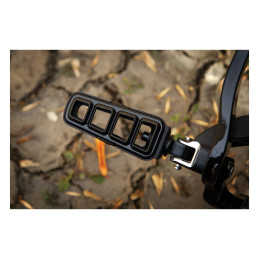 Kuryakyn Dillinger footpegs without adapters Model specific splined foot peg adapters are found in the adapter overview and must
